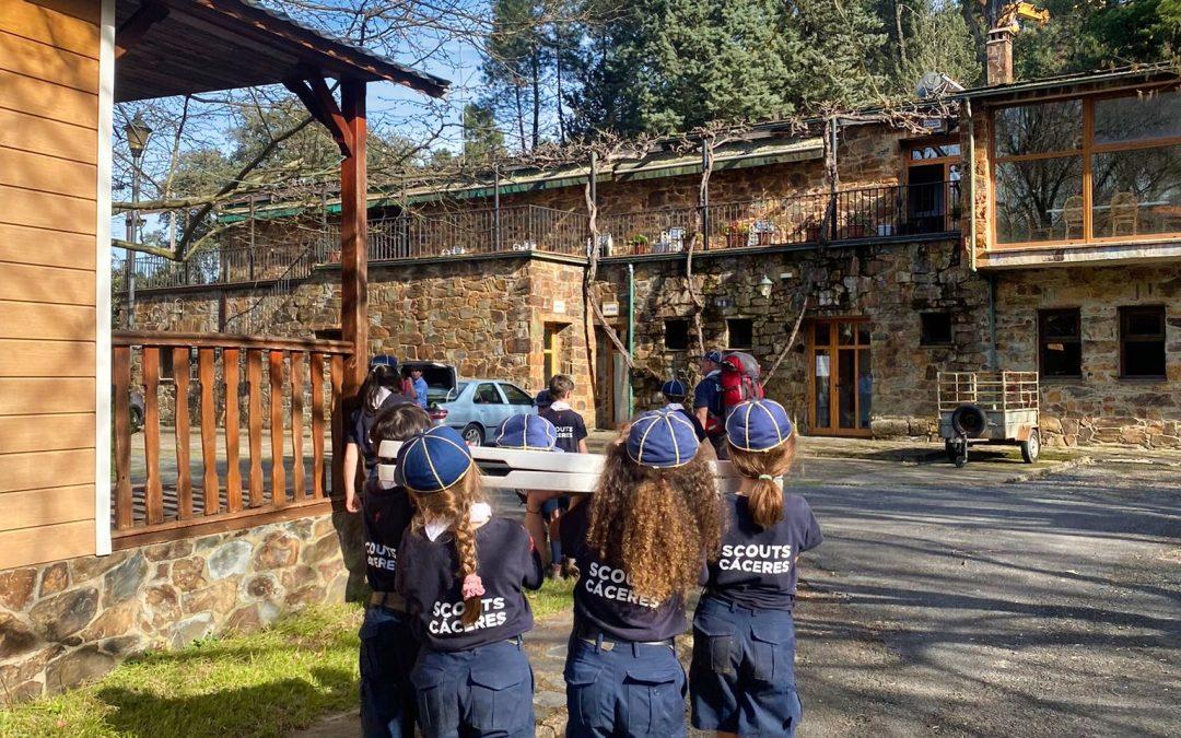 Lobatos y castores, de acampada en las Hurdes